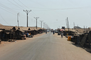 Dorfdurchfahrt in Benin