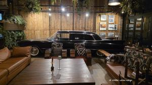 Oldtimer im Restaurant